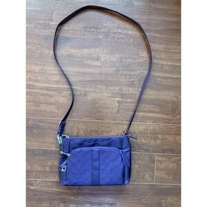 Travelon Anti Theft Signature Quilted Crossbody Bag Purse Purple